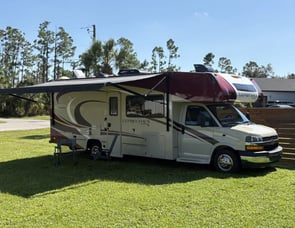 Coachmen RV Leprechaun 260DS Chevy 4500