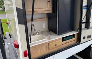 28.0 Freedom Express Ultra Lite 248RBS