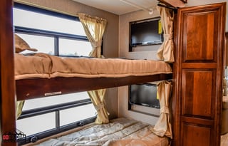 2018 Forest River RV Legacy SR 340 38C