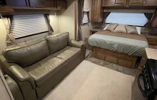 Flagstaff Micro Lite 21FBRS- Perfect Couples Rig!