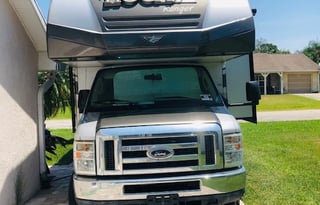 31' Spacious - 6 person RV for Children & Pets 8-)