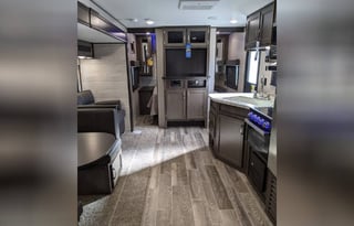 (Unit 26) Light Weight Jayco 267 Trailer with bunks & outside kitchen