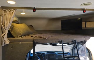 Easy Escape – Mercedes RV |Sleeps 5 |Fully Stocked
