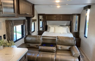 Fully Stocked 2019 Grey Wolf Bunkhouse delivery!