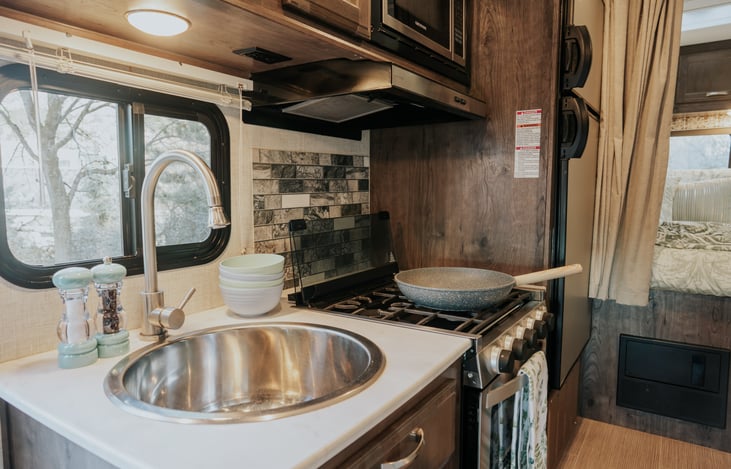 Kitchen fully stocked!