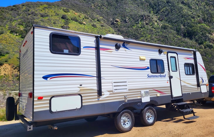 Summerland Springdale. 5 Beds. Full kitchen. Full Bath. Surround Sound. Bunk House. Plenty of storage, inside and out. 2 Smart/Roku TVs. And much more.