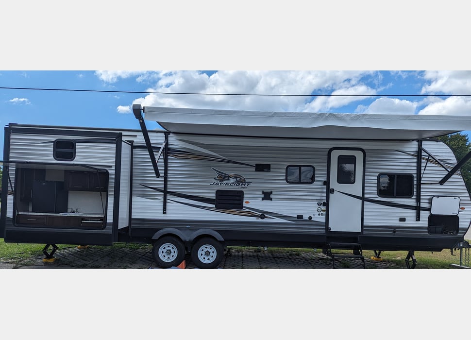 Travel Trailer rentals in Oakland
