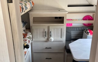 Adventure-Ready! 2023 Shadow Cruiser 280QBS