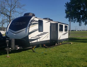 Keystone RV Outback Ultra Lite 302UBH