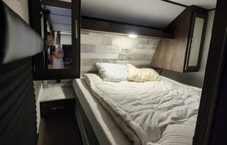 2021 Dutchmen RV Coleman Lantern Series 263BHWE