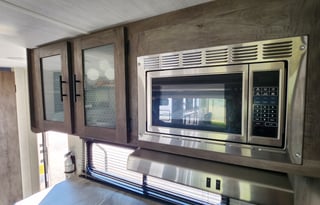 2021 Forest River Salem Cruise Lite- Super Clean