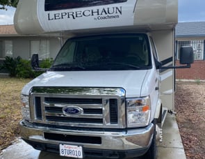 Coachmen RV Leprechaun 311FS Ford 450