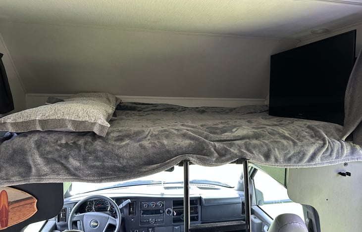 Top queen bunk with big screen TV !