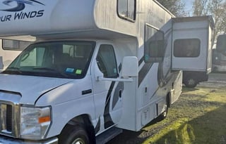 2022 Thor Motor Coach Four Winds 22E