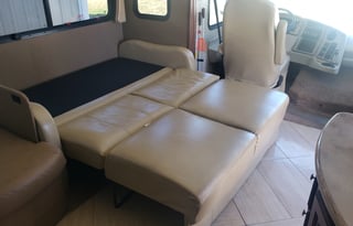 "Mo" fun- 2015 Coachmen Encounter 36BH(Bunk House)