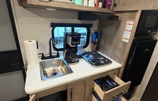 Nomadic Nature Rentals w Luxury Amenities (Mini)