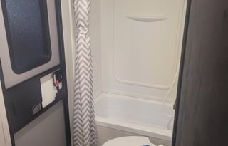 Adventurous 2023 Keystone Hideout: Sleeps 8