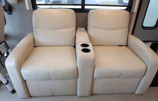 2022 Thor Palazzo 33.6 Diesel Class A