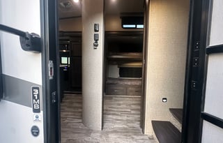 2023 Grand Design Reflection 31MB