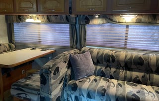 2004 Coachmen RV Leprechaun 315SS