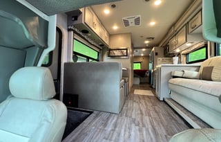 Mi Casa Luxury RV