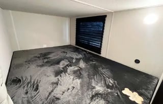 Bunkhouse RV Rental | Sleeps 8 | Outdoor Kitchen