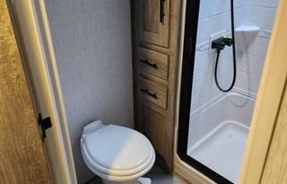 Goose neck and must have 50 amp outlet