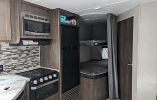 Redwoods Traveler 2019 Dutchmen Bunkhouse