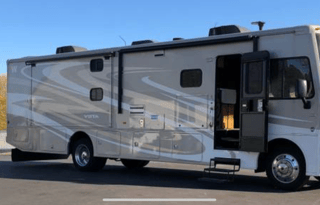 2014 Winnebago Vista 35B
