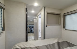 C21*NEW* 2025 Chateau Sleeps8 Luxury Private Suite