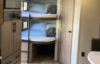 2023 Grand Design Imagine 2400BH