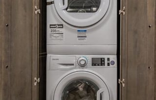 T2022 CONVENIENT & EASY TO DRIVE RV!!! GEORGE TOWN