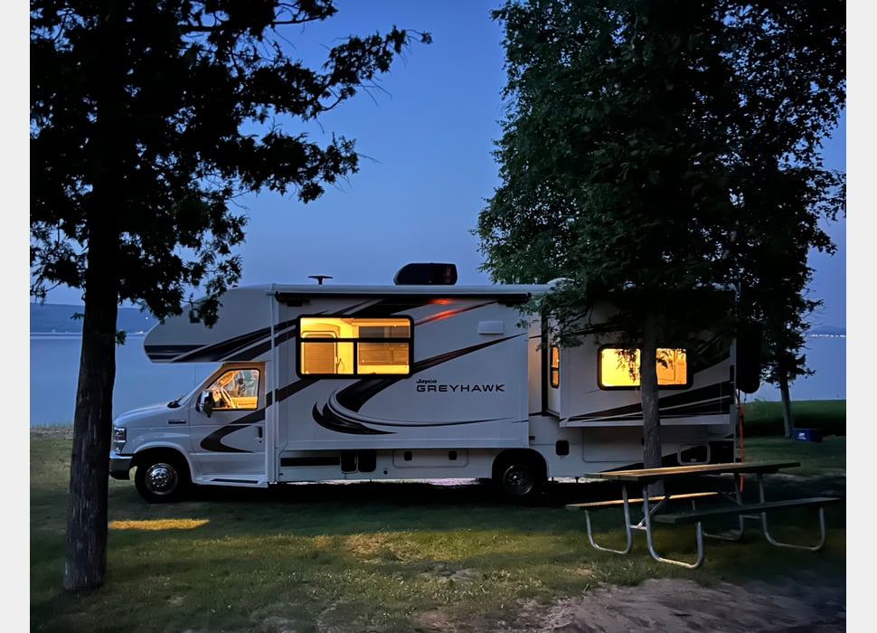 Class C Motor Home rentals in Rochester Hills