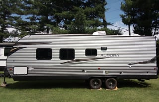 "Millennium Falcon"  Luxury unit with Bunkhouse