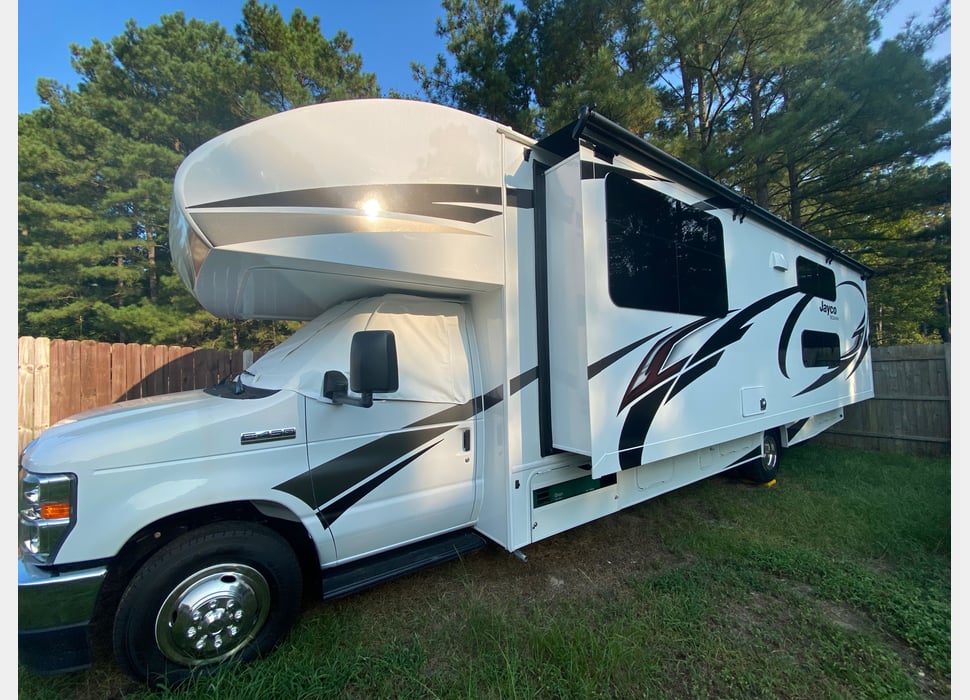 Class C Motor Home rentals in Fayetteville