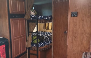 Creek Side Family Memory Maker