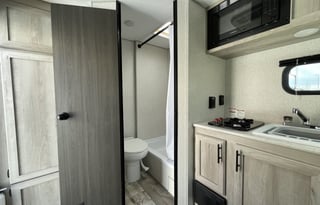 2022 KZ 130RB - Lightweight & Family Friendly