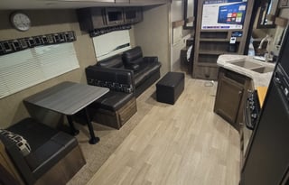 2018 Dutchmen RV Coleman Lantern Series 263BH