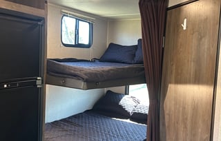 2019 Dutchmen RV Coleman Lantern Series 244BH