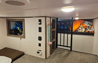 Schaefer's Condo on Wheels!