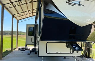 2015 Coachmen RV Brookstone 325RL