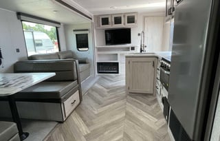 2022 Sleep 8, Dble bunks,Out Door kitchen