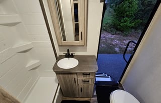 "THE QUADRANTS" - 2BR/1BA Sleeps 12!