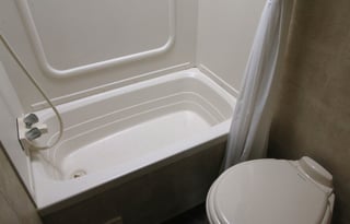 FREE WIFI & CABLE TV!!!!