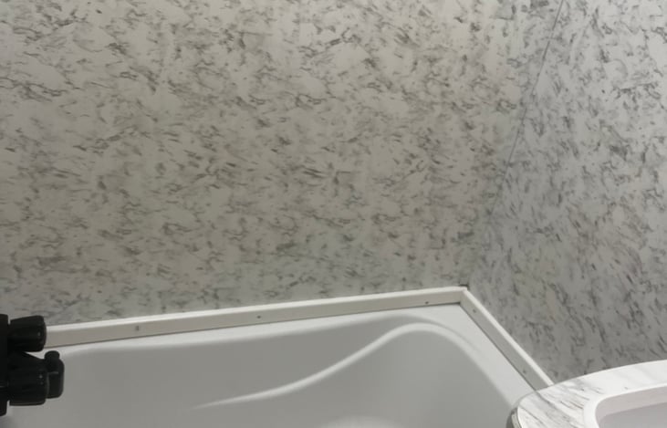 Small tub - great for bathing children!