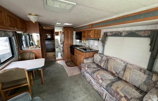 2000 Holiday Rambler Ambassador 34PBS