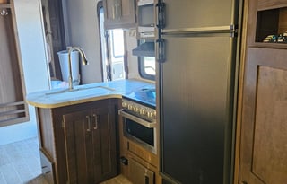 2019 Keystone Laredo MTN2676