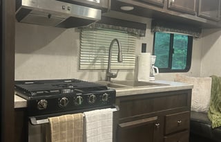 2019 Starcraft Autumn Ridge Outfitter 26BH