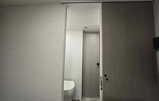 Brand New Viking, Spacious and Clean "The Beehive"