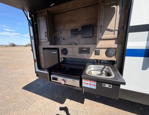 Venture RV SportTrek ST332VBH